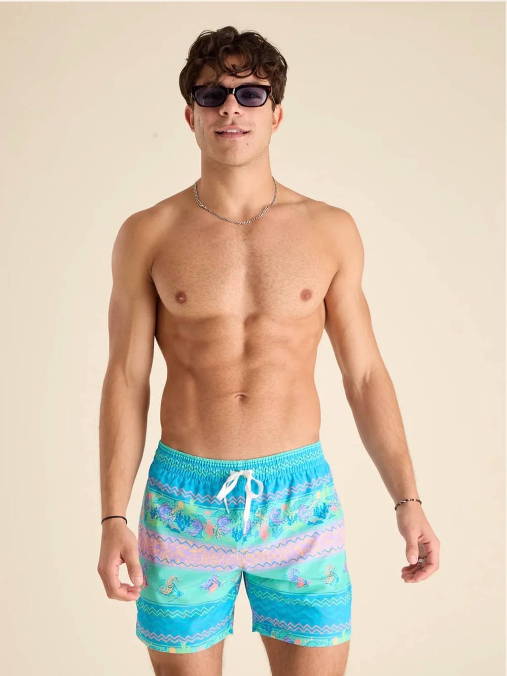 Chubbies Men’s SZ L 5.5” Inseam Neptunes Weekend Classic Swim Shorts Tropical